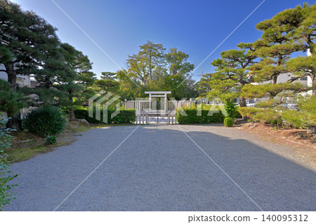 Emperor Shirakawa Seibodai-in Mausoleum (Fushimi Ward, Kyoto City, Kyoto Prefecture) 140095312
