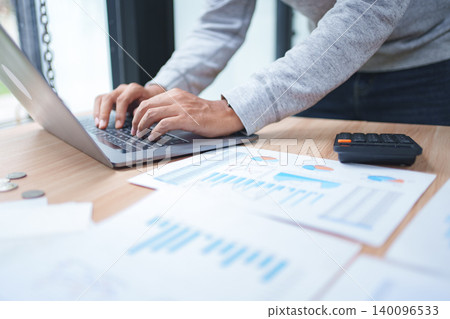 Online Business Financial Analysis For Investment Reporting Accounting And Budget Forecasting Online Business Financial Analysis For Investment Reporting Accounting And Budget Forecasting 140096533