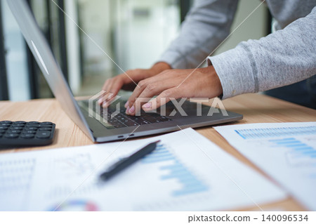Online Business Financial Analysis For Investment Reporting Accounting And Budget Forecasting Online Business Financial Analysis For Investment Reporting Accounting And Budget Forecasting 140096534
