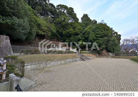Empress Kōmyō's Mausoleum at Sahoyama-Higashi (Hōren-chō, Nara City, Nara Prefecture) 140099101