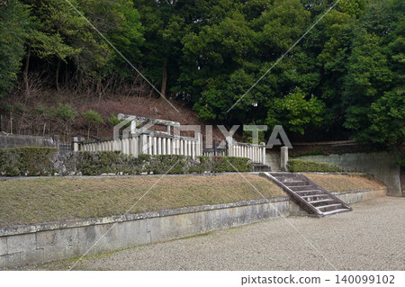 佐保山東光明皇后陵（奈良縣奈良市法蓮町） 140099102