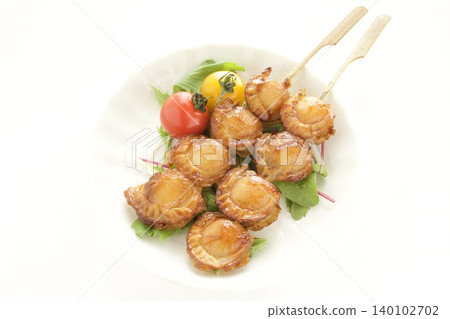 Scallop skewers and cherry tomatoes Scallop skewers and cherry tomatoes 140102702