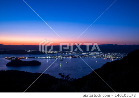 蜀南工廠黃昏夜景夜光 140103178