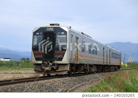 [JR東日本] GV-E400系列（磐越西線：喜多方～大和） 140103265