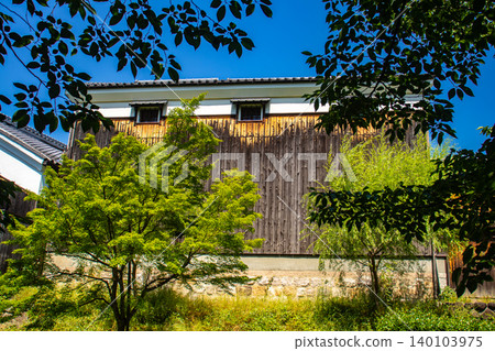 [Kyoto Scenery] The fresh green scenery of Horikawa in Fushimi, a sake-producing region. 140103975