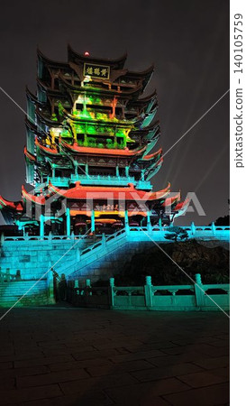 傳統中國建築的夢幻夜景 140105759