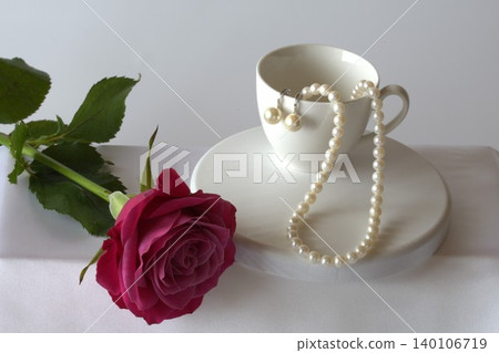 Rose with pearl necklace Rose with pearl necklace 140106719