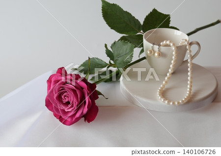 Rose with pearl necklace Rose with pearl necklace 140106726