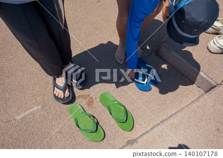 pool, pools, beach sandal 140107178