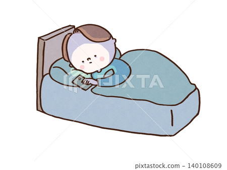 一個男人,眼下有黑眼圈,躺在床上,在黑暗的房間裡看著他的智慧型手機(智慧型手機成癮,睡眠不足)。 一個男人,眼下有黑眼圈,躺在床上,在黑暗的房間裡看著他的智慧型手機(智慧型手機成癮,睡眠不足)。 140108609