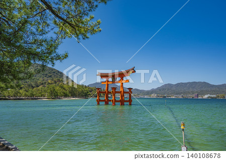 Itsukushima Shrine Otorii Itsukushima Shrine Otorii 140108678