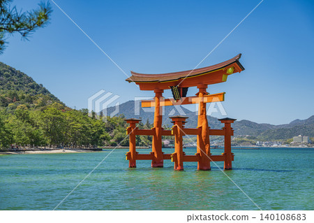 嚴島神社大鳥居 嚴島神社大鳥居 140108683