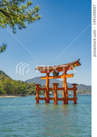 Itsukushima Shrine Otorii Itsukushima Shrine Otorii 140108687