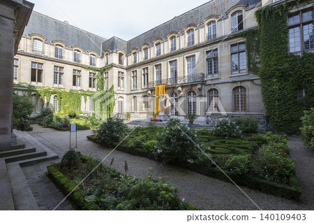 Hotel de Carnavalet, Paris, France Hotel de Carnavalet, Paris, France 140109403