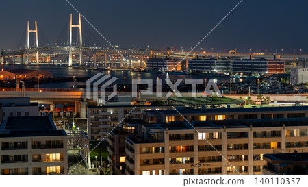 從港景公園眺望橫濱的夜景 從港景公園眺望橫濱的夜景 140110357