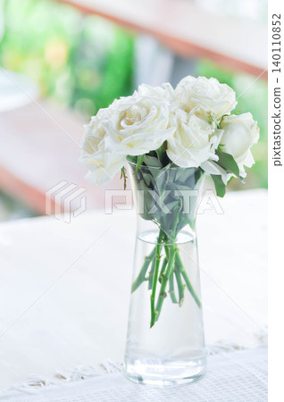 briosa rose , white rose or Garden roses , zaide rose or William Christie Rose or Mary Rose or Rosaceae or white rose in a vase or white flower 140110852