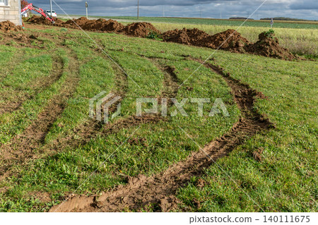 Earthworks, exterior works with machinery 140111675