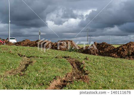 Earthworks, exterior works with machinery Earthworks, exterior works with machinery 140111676