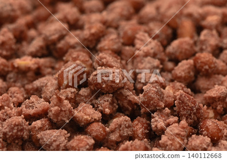 Close-Up Texture of Sugar Roasted Peanuts 140112668