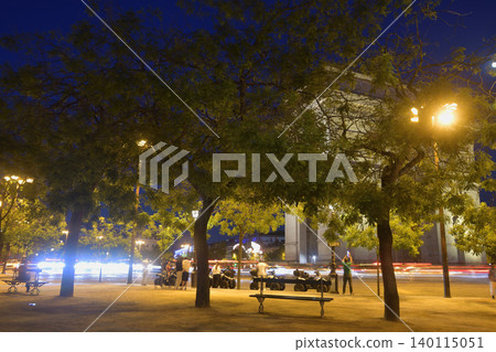 Blue hour night view of Place Charles de Gaulle in Paris (May 27, 2026) Blue hour night view of Place Charles de Gaulle in Paris (May 27, 2026) 140115051