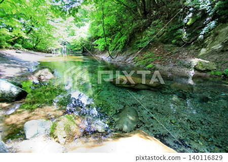 The crystal-clear stream that nourishes the Nasu Highlands... "Kinomata Valley and Kinomata River" The crystal-clear stream that nourishes the Nasu Highlands... "Kinomata Valley and Kinomata River" 140116829