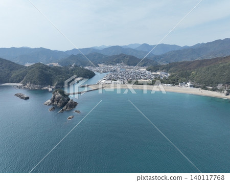 Aerial photograph of Ohama Beach, visited by sea turtles, and the townscape of Hiwasa, Tokushima Prefecture. Aerial photograph of Ohama Beach, visited by sea turtles, and the townscape of Hiwasa, Tokushima Prefecture. 140117768