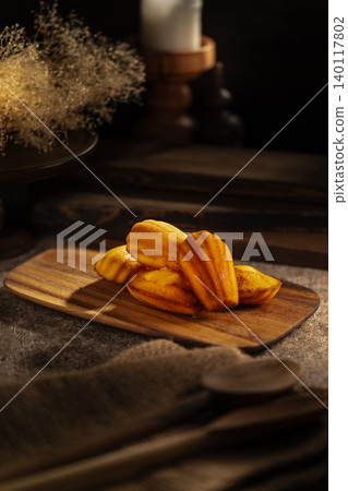 madeleine, pastry, baked good 140117802