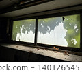 Window side 140126545