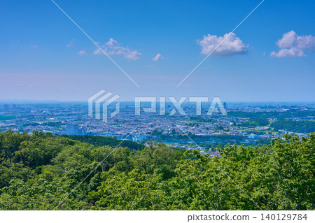 View from Tobioyama in Atsugi City, Kanagawa Prefecture, looking southeast (including Mita in Atsugi City, the industrial area, Shimo-Hagino, Nakatsugawa Bridge, etc.) 140129784