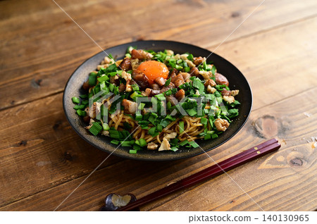 韭菜油蕎麥麵 韭菜油蕎麥麵 140130965