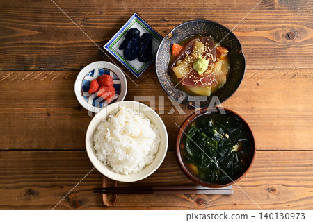 一道湯一道菜:醃刺身 一道湯一道菜:醃刺身 140130973