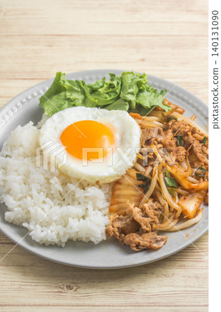 Pork kimchi and fried egg lunch Pork kimchi and fried egg lunch 140131090