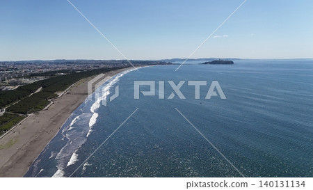 [Aerial view] Tsujido Coast to Enoshima 140131134