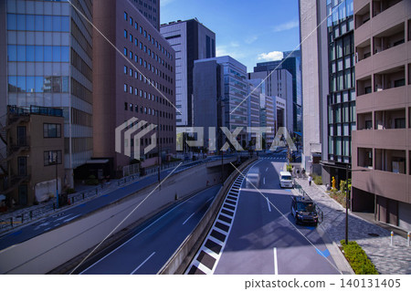 Traffic on Meiji Street [City Image] 140131405