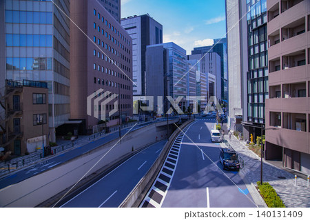 Traffic on Meiji Street [City Image] 140131409