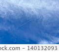 天空與飛機雲 140132093