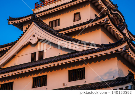 Karatsu Castle illuminated by the morning sun [Karatsu City, Saga Prefecture] 140133592