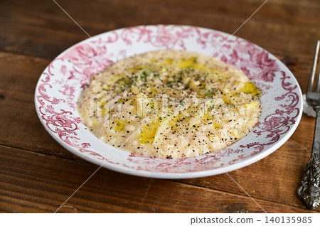 白蘆筍燴飯 白蘆筍燴飯 140135985