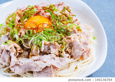 Pork Shabu-Shabu Somen: A photo of spicy somen noodles seasoned with yakiniku sauce. 140136764