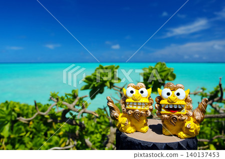 Okinawa's blue sea and shisa Okinawa's blue sea and shisa 140137453