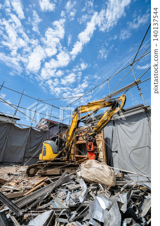 demolished house demolished house 140137544