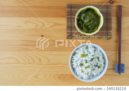 裙帶菜米和裙帶菜 裙帶菜米和裙帶菜 140138210