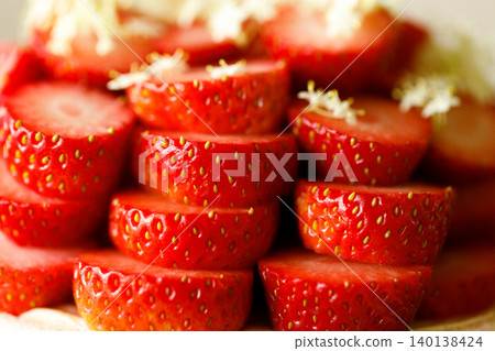 Cake topped with fresh strawberries. Cake topped with fresh strawberries. 140138424