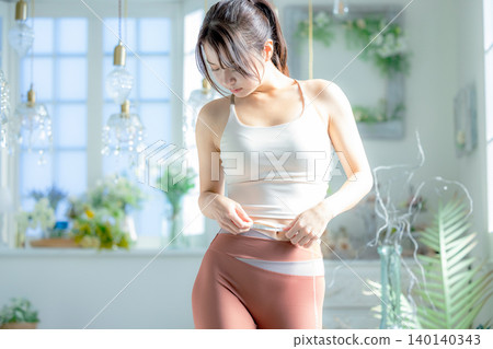 Female who failed to diet Female who failed to diet 140140343