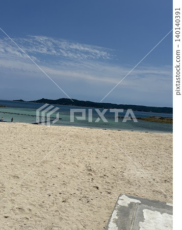 The blue sea and sky of the south 140140391