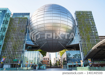 富士名古屋科學博物館(愛知縣名古屋市)擁有世界上最大的天文館之一。 富士名古屋科學博物館(愛知縣名古屋市)擁有世界上最大的天文館之一。 140140500