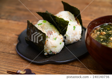 Grilled mackerel mixed rice balls and miso soup Grilled mackerel mixed rice balls and miso soup 140140736