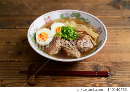 Braised spare rib ramen Braised spare rib ramen 140140783