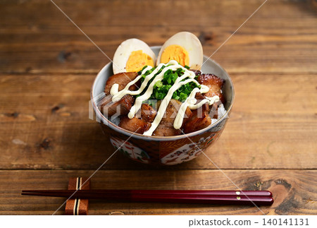 叉燒五花肉飯 140141131