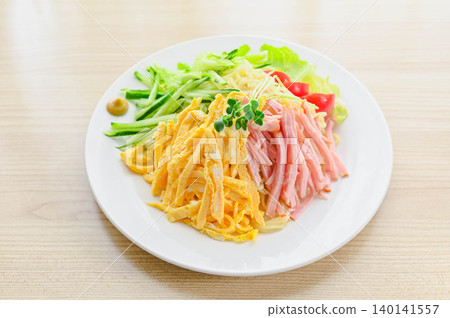 A colorful and generously topped summer staple: chilled ramen A colorful and generously topped summer staple: chilled ramen 140141557